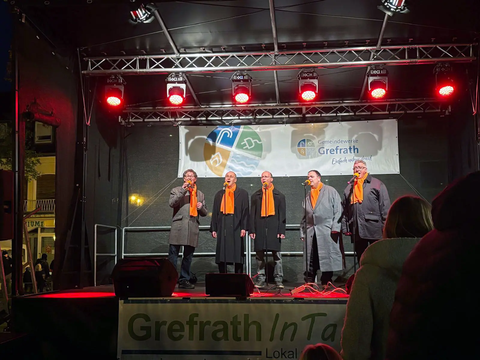 Zottels beim Weihnachtszauber-Weihnachtsmarkt in Grefrath 2025